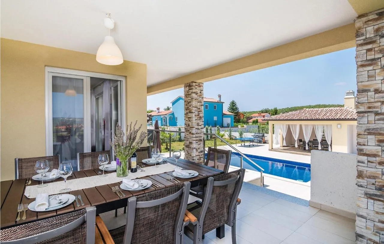 度假居 Awesome Home In Kapelica Raša